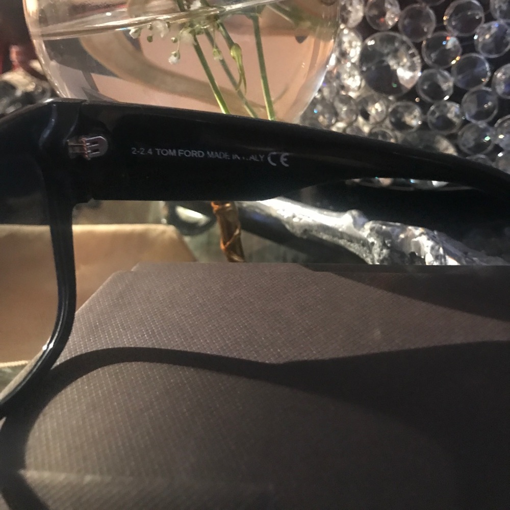 Authentic Tom Ford cat eye sunglasses - Picture 4 of 6